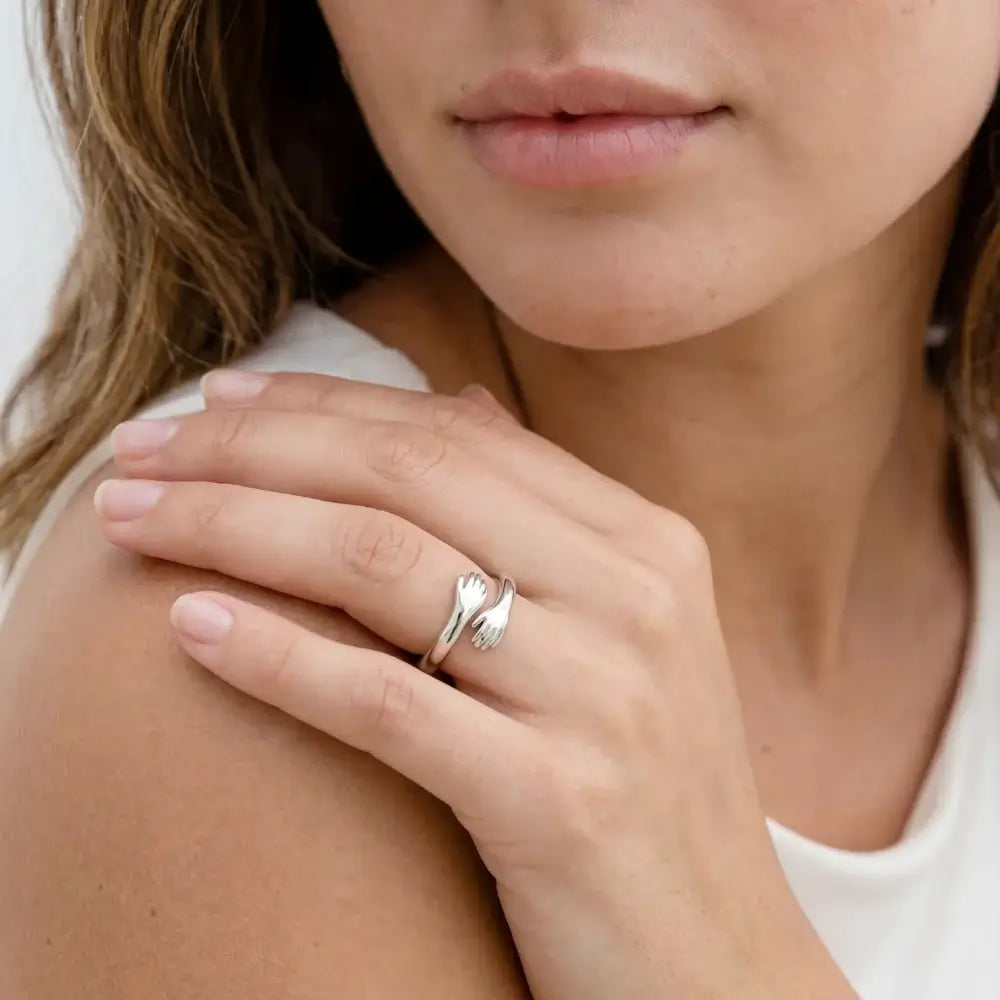 Sisters Hug Ring